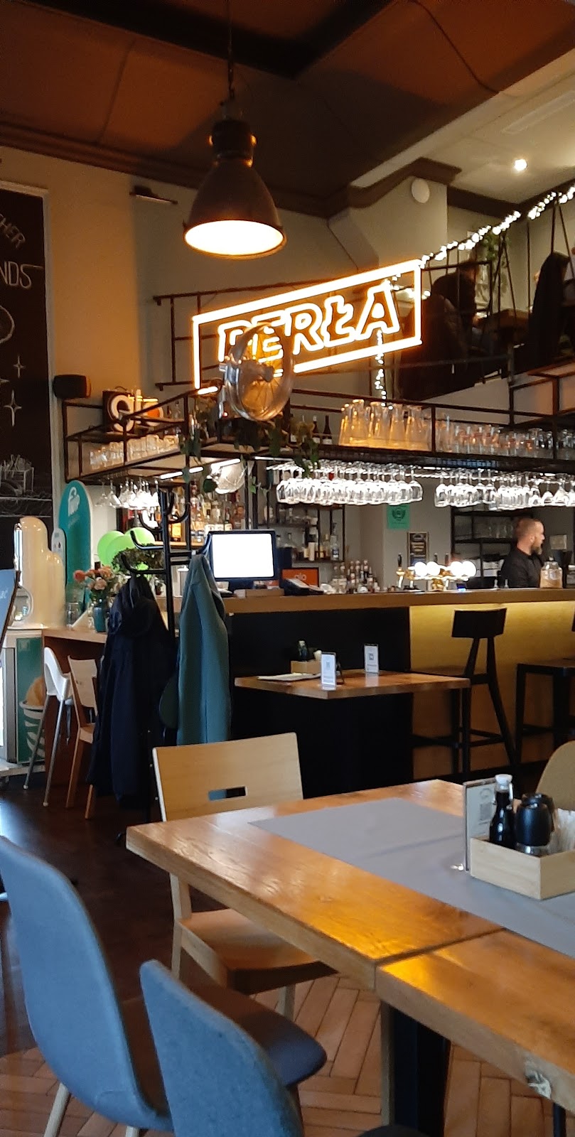 Just Friends Poznań – Restauracja | Cocktail bar