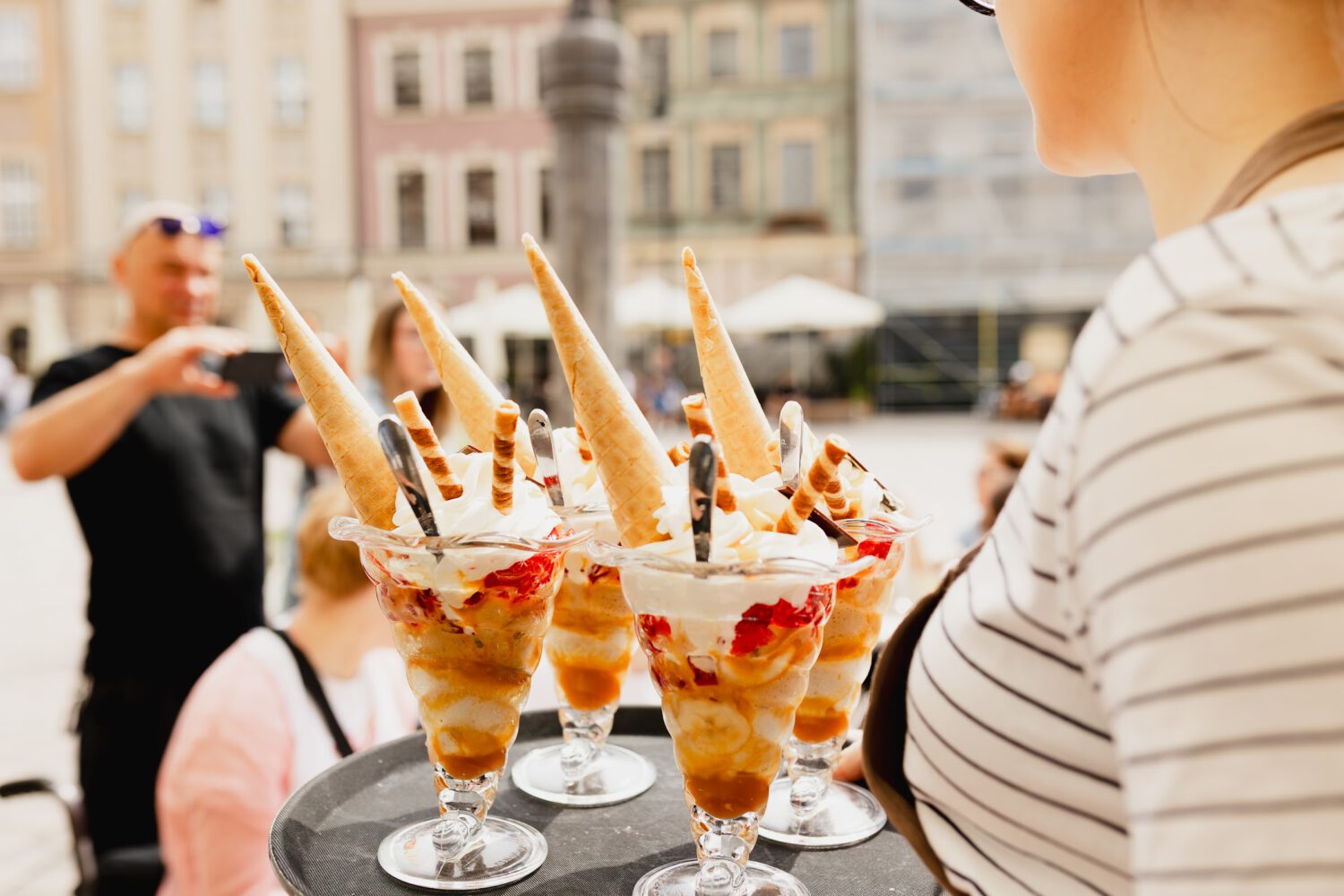 CAFE BAJKA – DESERY LODOWE / ŚNIADANIA / NALEŚNIKI