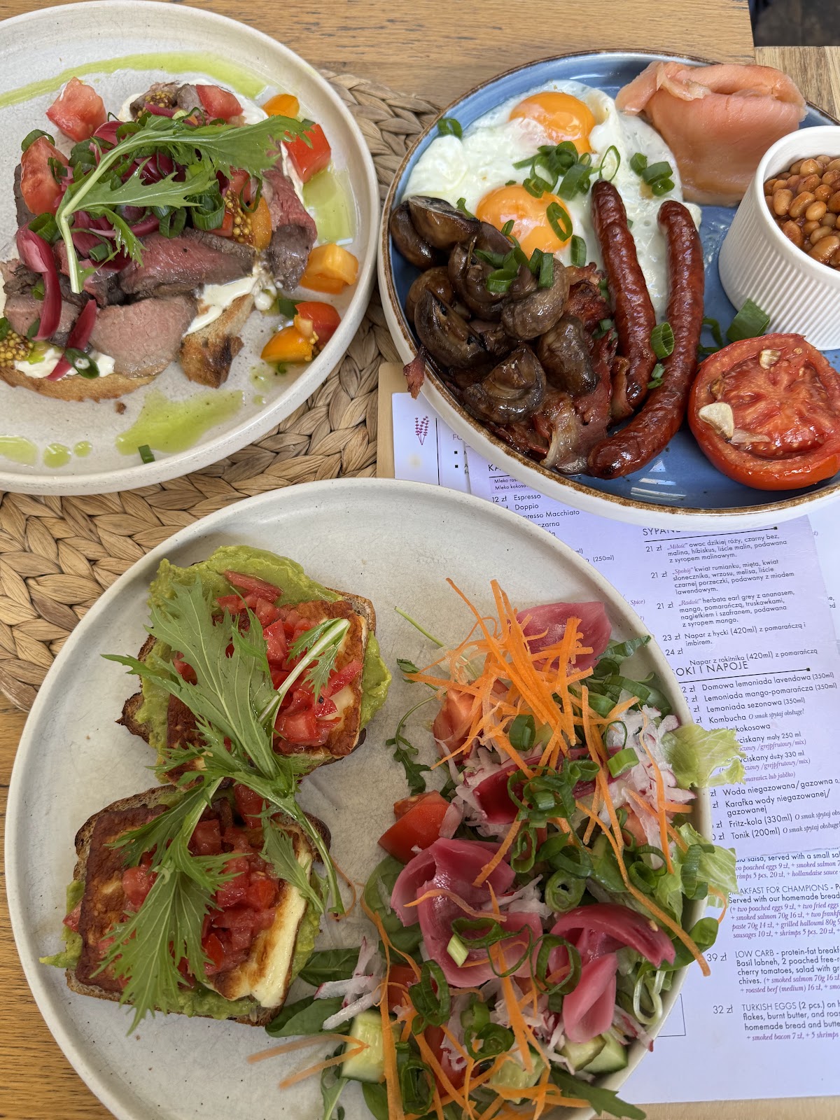 Lavenda Cafe & Lunch